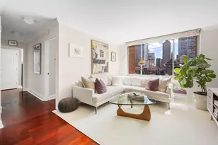 350 E 82nd St, New York City, NY 10028 - Photo 2