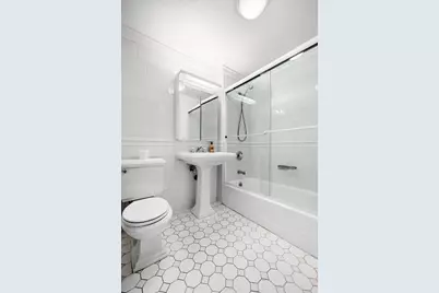 350 E 82nd Street #6R, New York City, NY 10028 - Photo 12