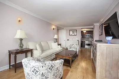 236 E 47th Street #38-A, New York, NY 10017 - Photo 8