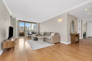 236 E 47th St, New York, NY 10017 - Photo 1