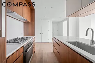 21-30 44th Dr, Long Island City, NY 11101 - Photo 4