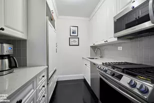 400 E 56th St, New York City, NY 10022 - Photo 6