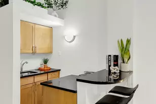 140 W 69th St, New York City, NY 10023 - Photo 4