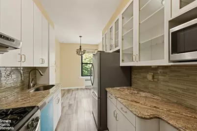 7119 Shore Road #2L, Brooklyn, NY 11209 - Photo 2