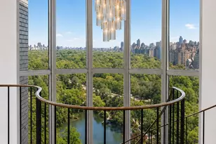 24 Central Park S, New York City, NY 10019 - Photo 2