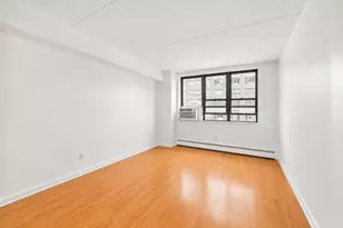 220 Manhattan Ave, New York City, NY 10026 - Photo 6