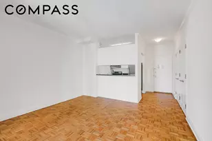 400 E 90th St, New York City, NY 10128 - Photo 4