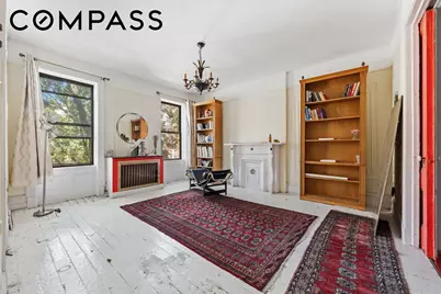 21-44 45th Road, New York City, NY 11101 - Photo 2