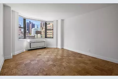 400 E 71st Street #11I, New York City, NY 10021 - Photo 2