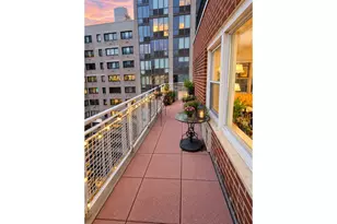 404 E 66th St, New York City, NY 10065 - Photo 2