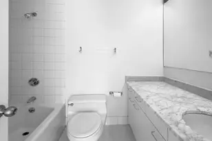 301 W 57th St, New York, NY 10019 - Photo 8