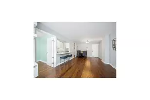 201 E 36th St, New York City, NY 10016 - Photo 2