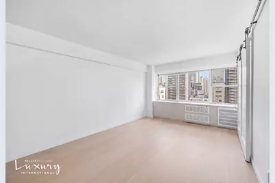 333 E 46th Street #17E, New York City, NY 10017 - Photo 4