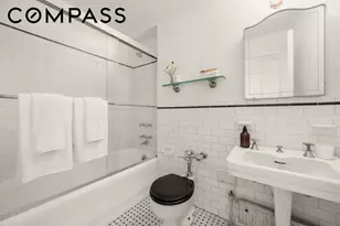 300 W 23rd St, New York City, NY 10011 - Photo 16