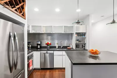 44-27 Purves Street #7A, Long Island City, NY 11101 - Photo 4