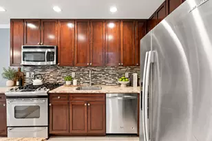 23 Gadsen Pl, New York City, NY 10314 - Photo 6
