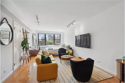 140 W 22nd Street #3F, New York City, NY 10011 - Photo 1
