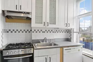 465 W 23rd St, New York City, NY 10011 - Photo 8