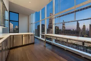 20 W 53rd St, New York, NY 10019 - Photo 8