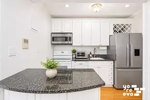 139 W 85th St, New York City, NY 10024 - Photo 4