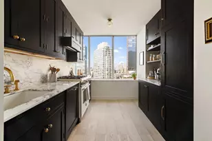 61 W 62nd St, New York City, NY 10023 - Photo 6