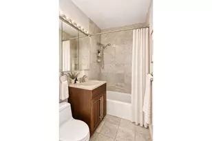 200 E 24th St, New York City, NY 10010 - Photo 6