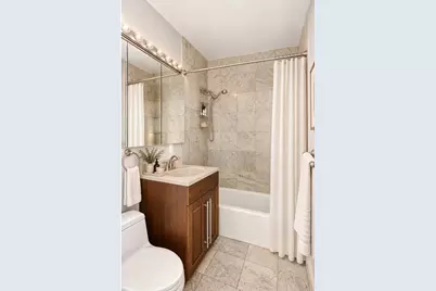 200 E 24th Street #1708, New York City, NY 10010 - Photo 6