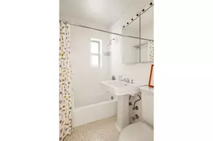 126 W 96th St, New York City, NY 10025 - Photo 8