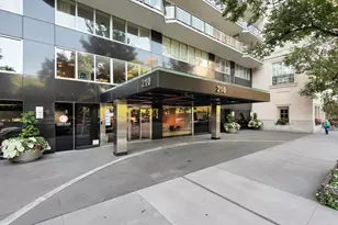 210 Central Park S, New York City, NY 10019 - Photo 12
