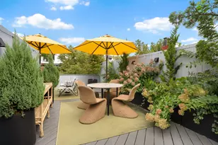 392 Bleecker St, New York City, NY 10014 - Photo 2