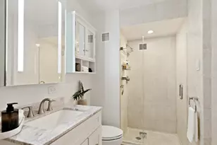 160 W 66th St, New York City, NY 10023 - Photo 8