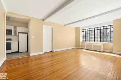 321 E 43rd Street #702, New York City, NY 10017 - Photo 2