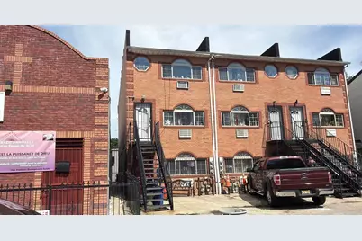 2819 Albemarle Road, Brooklyn, NY 11226 - Photo 2