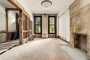 128 W 121st St, New York City, NY 10027 - Photo 2