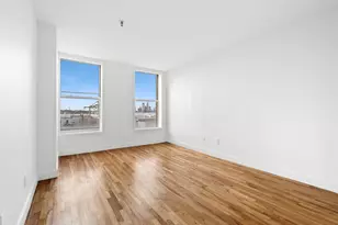 1 Tiffany Pl, New York City, NY 11231 - Photo 8