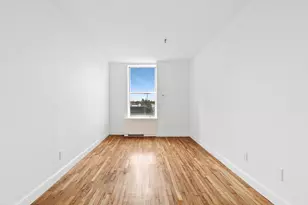 1 Tiffany Pl, New York City, NY 11231 - Photo 10