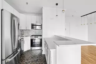 1 Tiffany Pl, New York City, NY 11231 - Photo 6