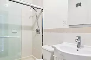 1 Tiffany Pl, New York City, NY 11231 - Photo 14