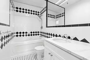1 Tiffany Pl, New York City, NY 11231 - Photo 12