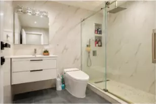 240 E 33rd St, New York City, NY 10016 - Photo 22