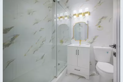 240 E 33rd Street, New York City, NY 10016 - Photo 20