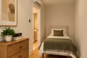240 E 33rd St, New York City, NY 10016 - Photo 16