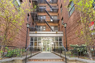 50 E 8th Street #6P, New York, NY 10003 - Photo 16