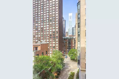 434 E 52nd Street #8G, New York City, NY 10022 - Photo 6