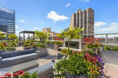 300 E 40th Street #16K, New York City, NY 10016 - Photo 14