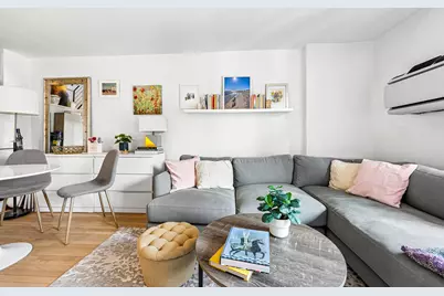 184 Thompson Street #6S, New York, NY 10012 - Photo 4