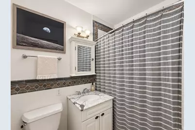 30-85 Vernon Boulevard #3F, Astoria, NY 11102 - Photo 8