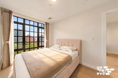 37-28 30th Street #5D, New York City, NY 11101 - Photo 4
