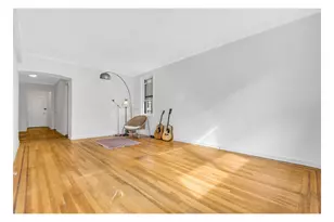 310 W 55th St, New York City, NY 10019 - Photo 4