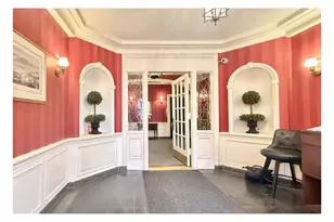 310 W 55th St, New York City, NY 10019 - Photo 1